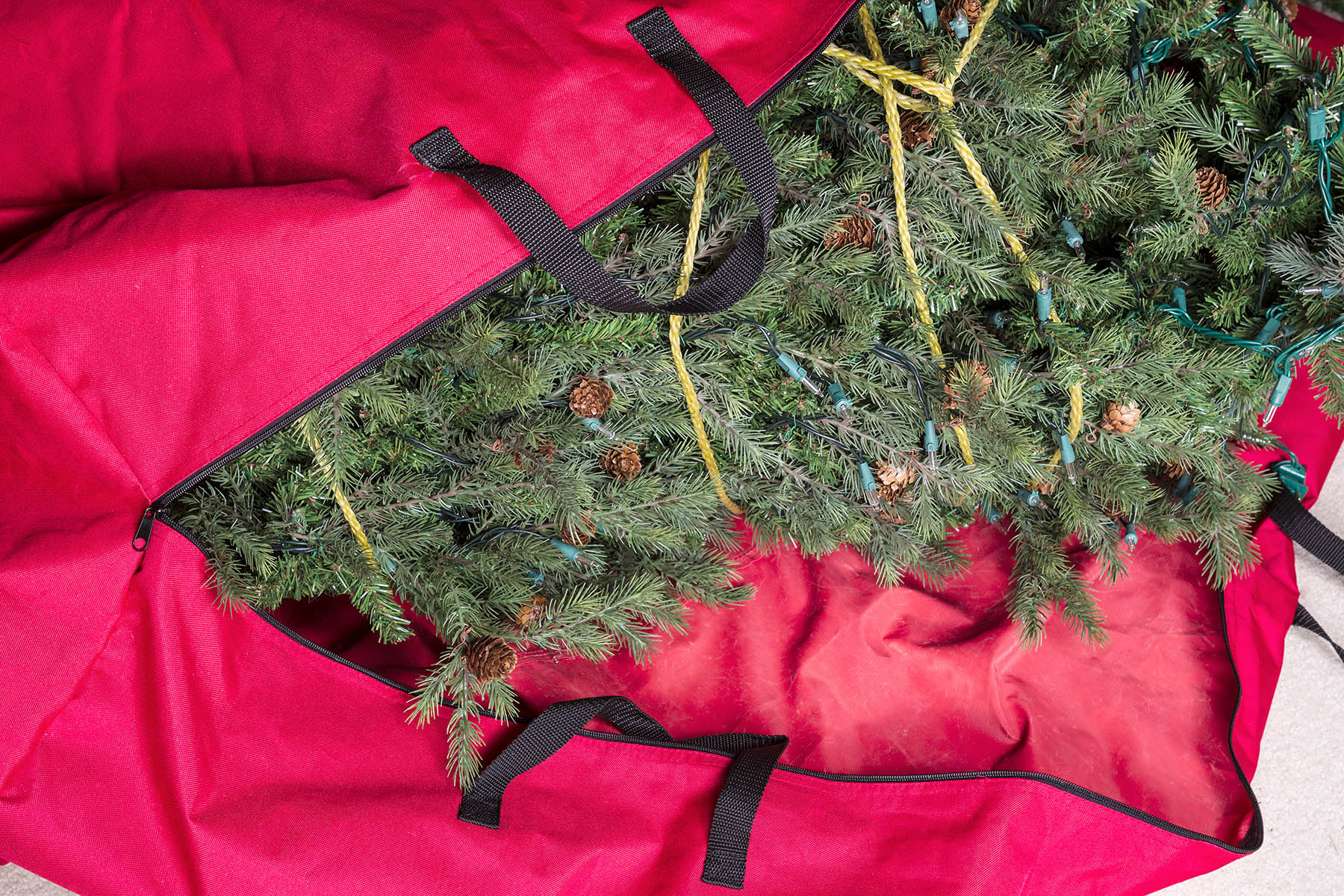 How to Properly Store a Christmas Tree: A Step-by-Step Guide