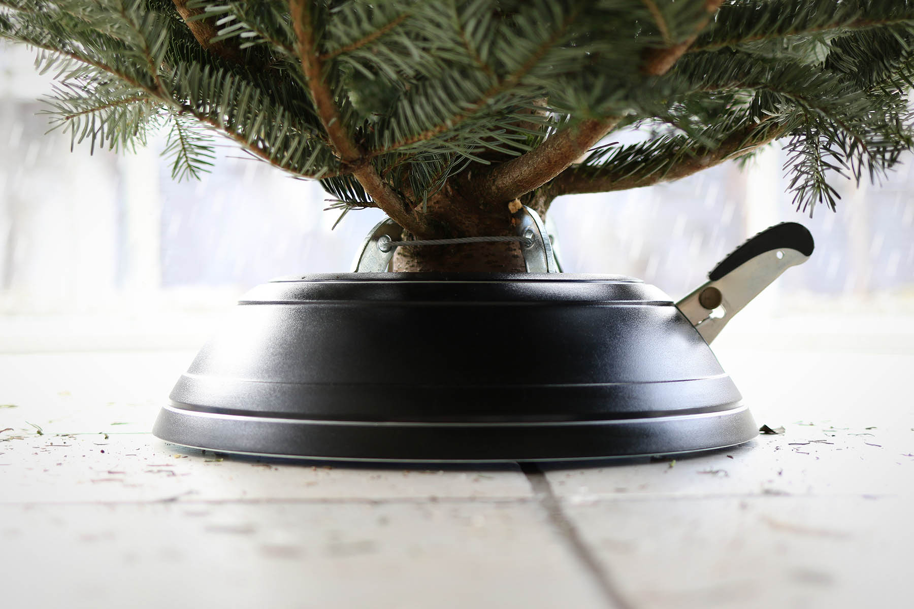 Finding the Perfect Christmas Tree Stand: Top Models Reviewed